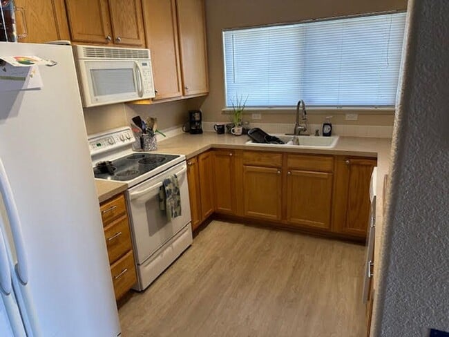 Building Photo - 3230 Boulder Cir