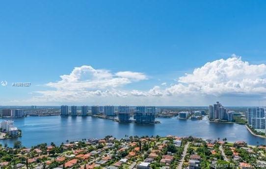 Foto del edificio - 18911 Collins Ave