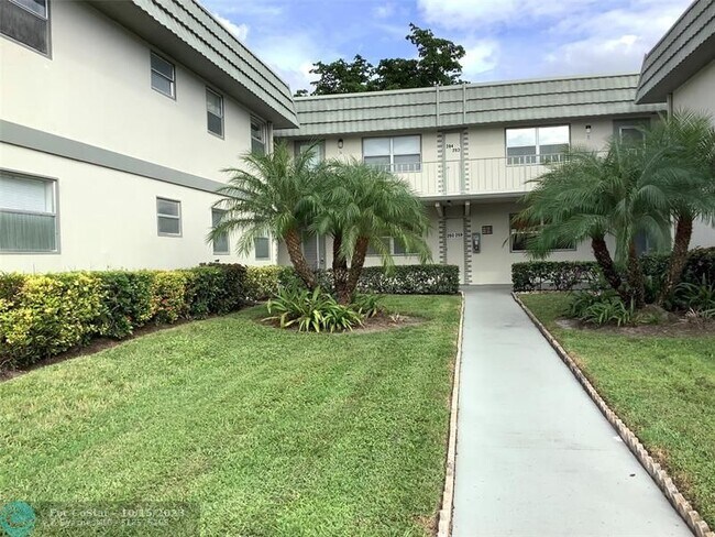 Building Photo - 285 Monaco Blvd