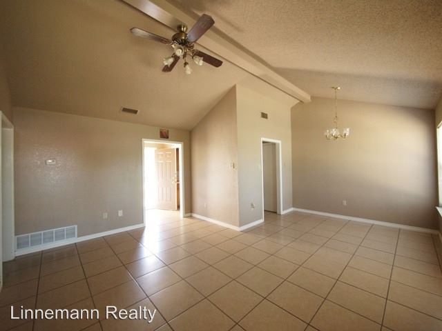 Building Photo - 1101 Alberta Cir
