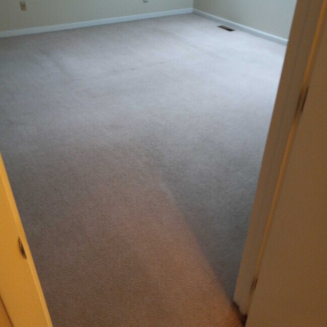 Foto del edificio - 219 Smallwood Ct