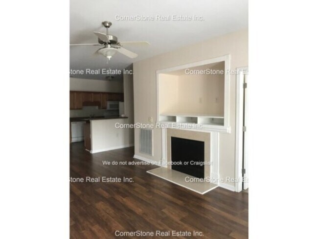 Building Photo - 616 Marshtree Ln