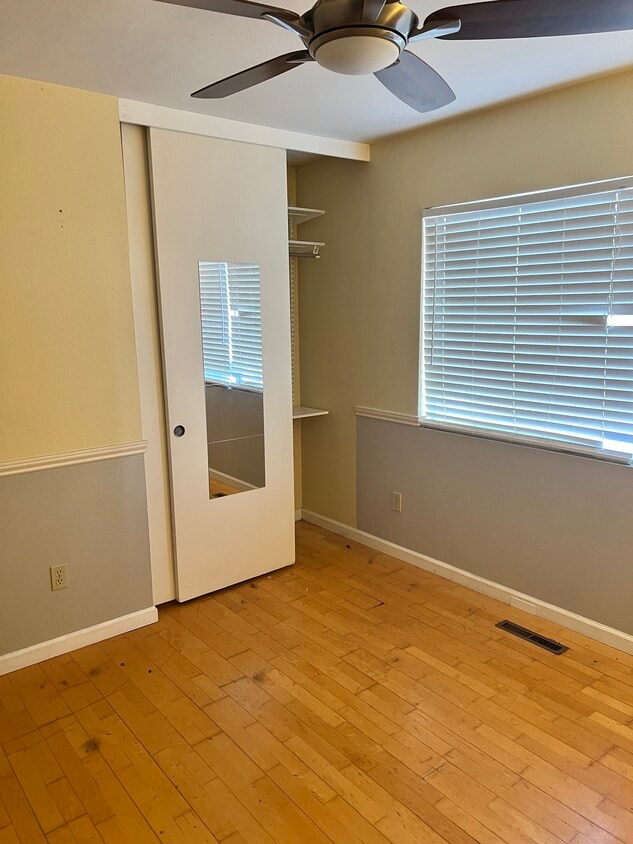 Unit B Closet - 5497 Bloch St