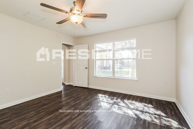 Foto del edificio - HOME FOR RENT!! ONE MONTH FREE!