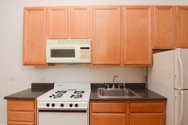 Building Photo - 2511 W Winona St