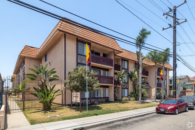 Foto principal - The Montecito Apartments