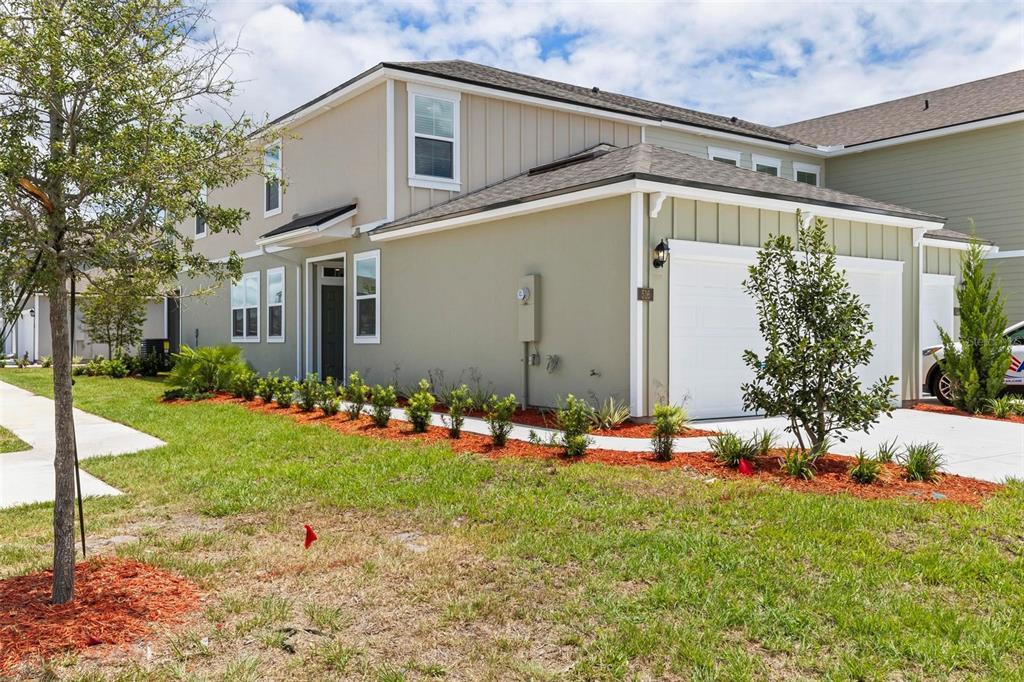 Foto principal - 516 Redbud Rd