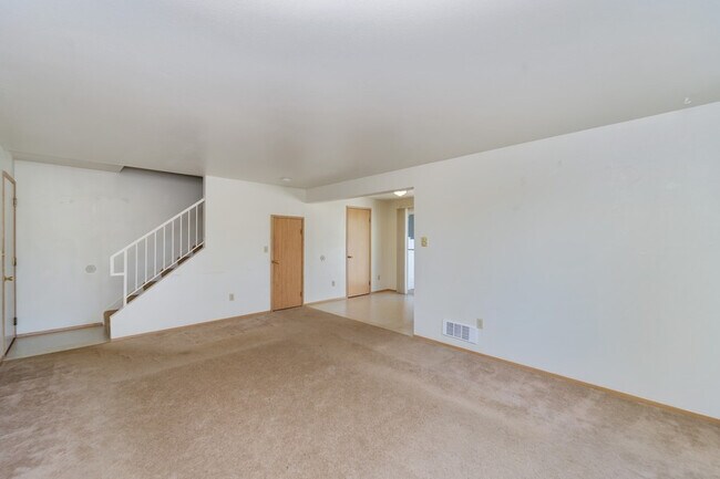 Foto del edificio - Everett Duplex - 3 bedrooms