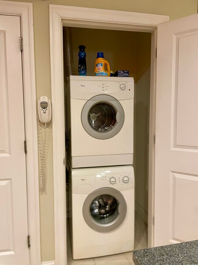 Foto del edificio - 4 Harvest Dr