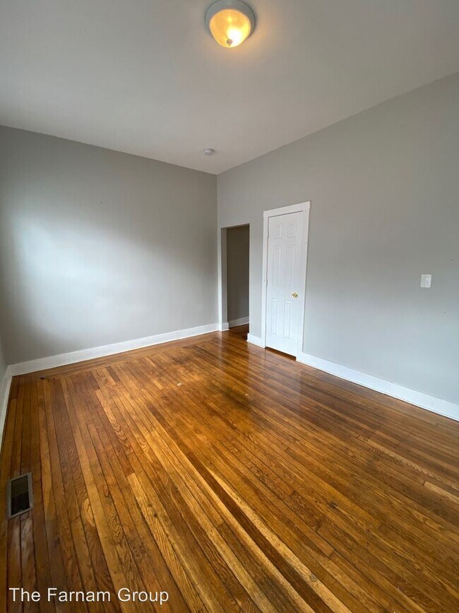 Foto del edificio - 831-833 Whalley Ave