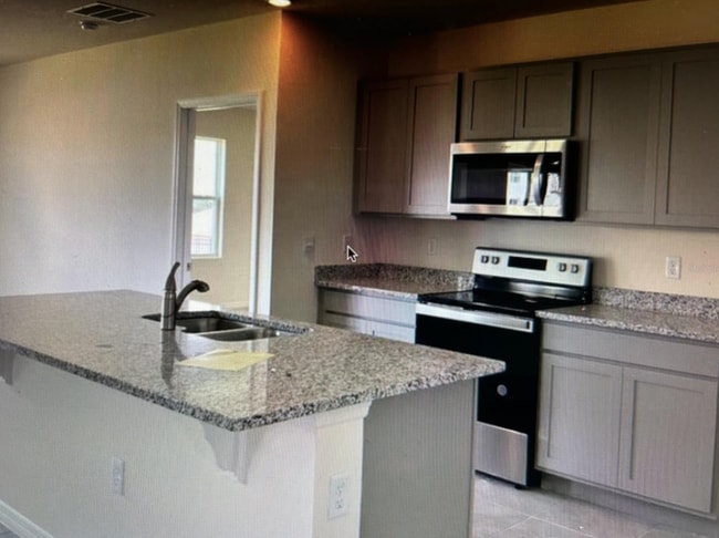 Building Photo - 2522 Sandy Crk Ln