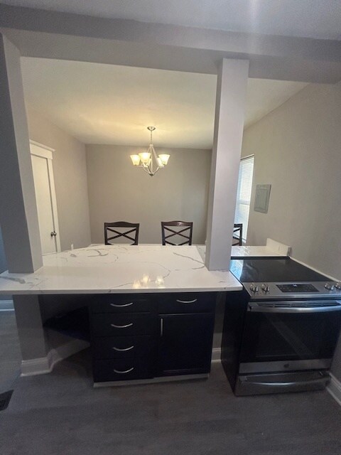 Foto del edificio - 528 E 43rd St