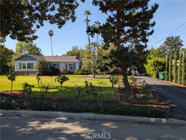 Building Photo - 1921 6th Ave