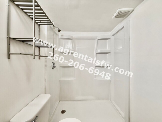 Foto del edificio - 7002 Maysville Rd