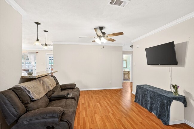 Building Photo - 1308 Roanoke Ct