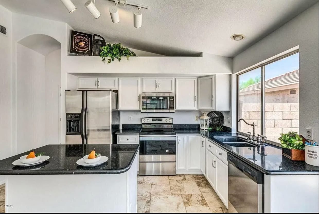 Building Photo - 4707 E Adobe Dr