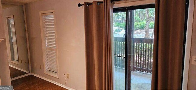 Foto del edificio - 207 Cumberland Ct SE
