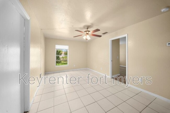 Building Photo - 5447 Tenth Ave
