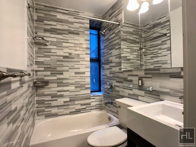 Building Photo - East 5th Street