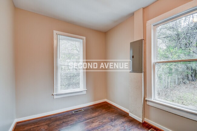 Foto del edificio - 1021 Wilkes RD
