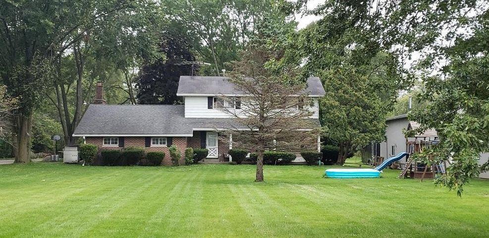 Primary Photo - 13301 Wilmot Rd