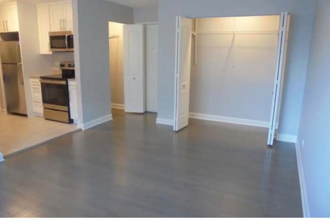 Foto del edificio - 7120 N Sheridan Rd