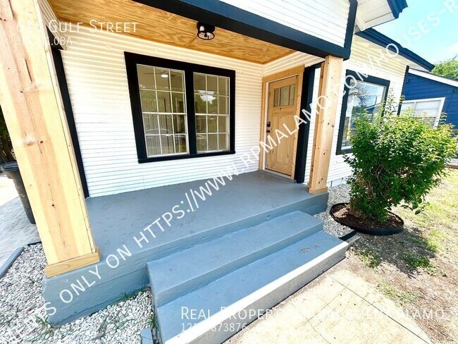 Photo - 616 Gulf St House