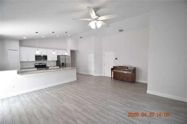 Foto del edificio - 9304 N 20th St