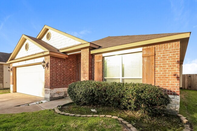 Foto del edificio - 19626 Little Pine Ln