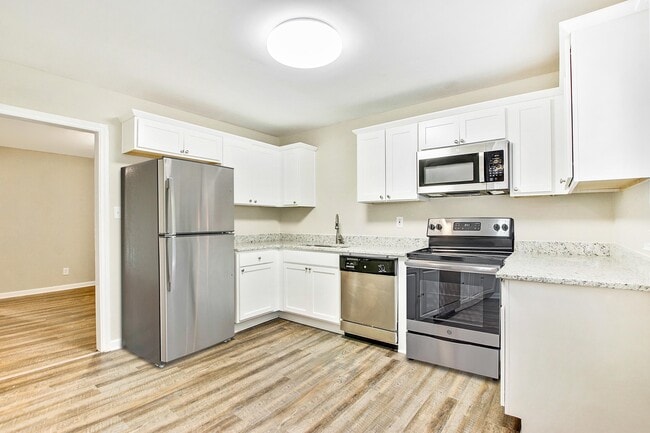 Building Photo - 226 Collum St NW