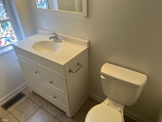 Building Photo - 6 br, 2 bath House - (UPTOWN)closeduquesne...