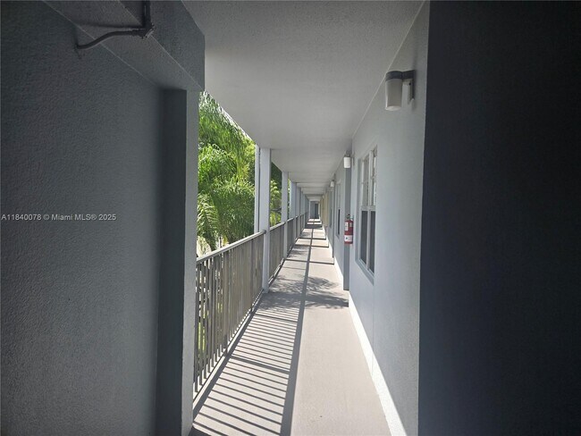 Building Photo - 1201 SW 128th Terrace