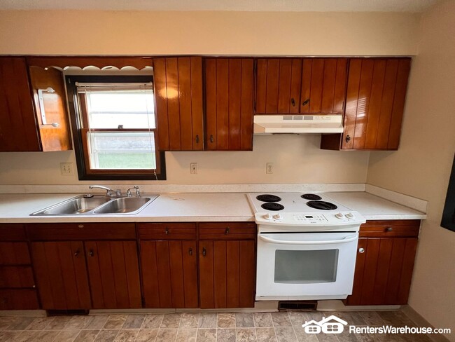 Building Photo - 3320 Valdez Ct