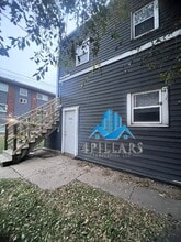 Building Photo - 1311 E Columbus Dr