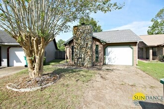 Building Photo - 1812 Madelons Path