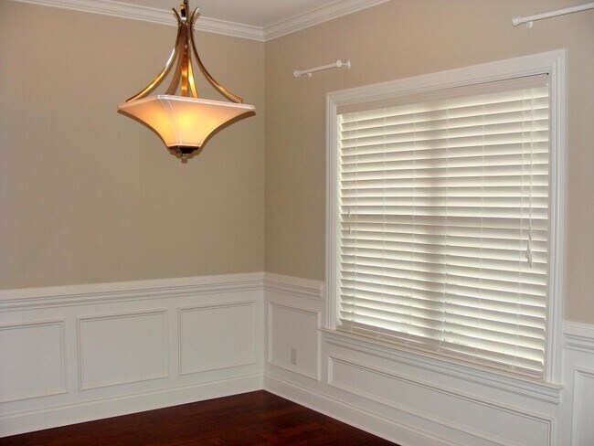 Building Photo - 8878 Wilson Creek Dr