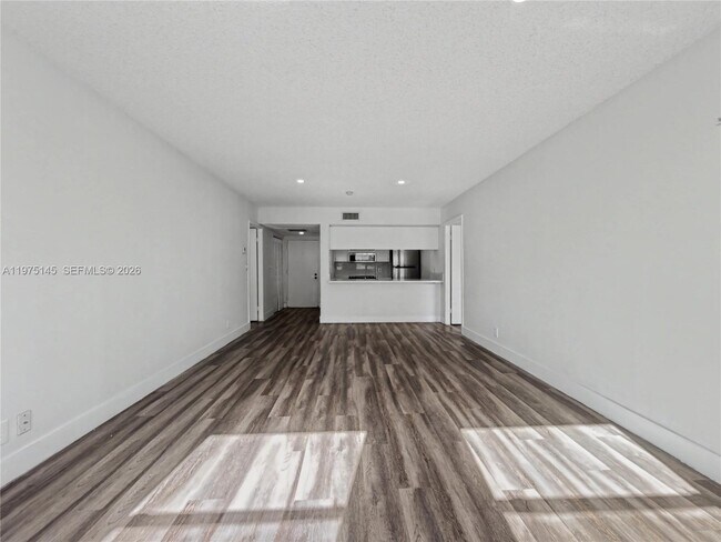 Foto del edificio - 8120 Geneva Ct