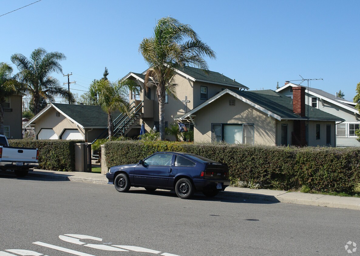 Primary Photo - 2469-2471 Lomita St