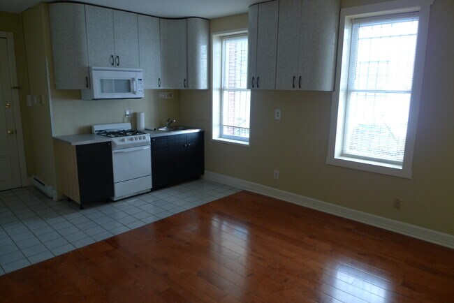 Foto del edificio - 647 N 15th St