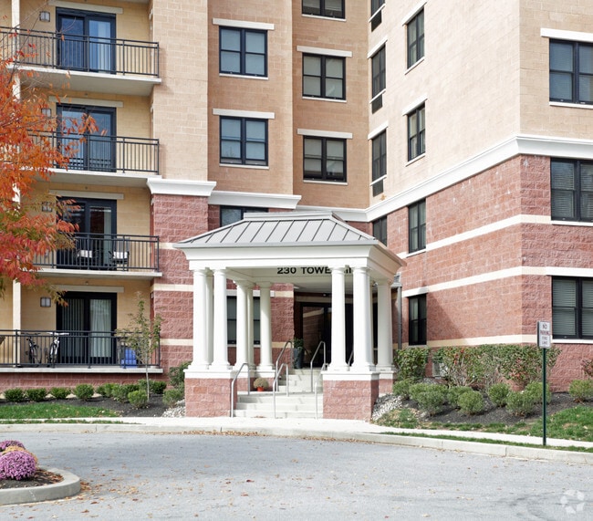 Foto del edificio - Towers at Greenville