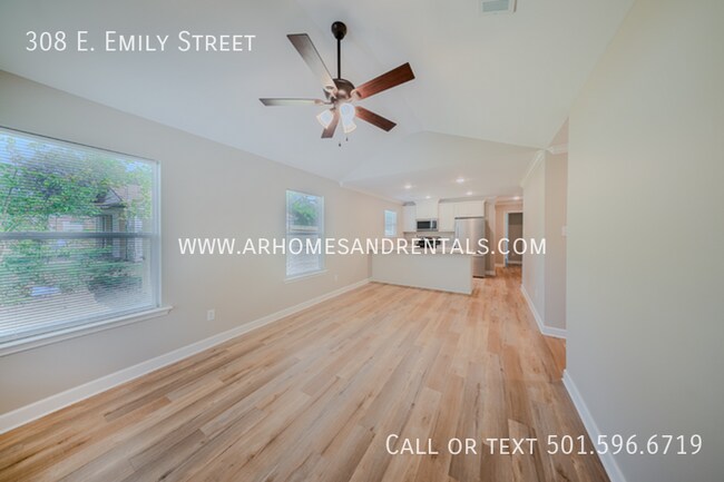 Foto del edificio - 308 E Emily St