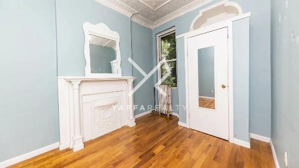 Foto del edificio - 3 bedroom in BROOKLYN NY 11233