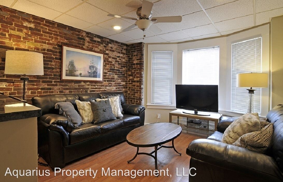 Primary Photo - 2 br, 1 bath House - 330 Fore St Unit 1