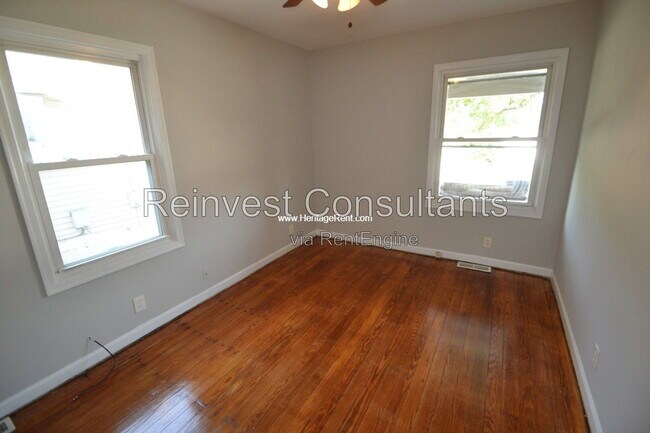 Building Photo - 7116 Dillward Ave