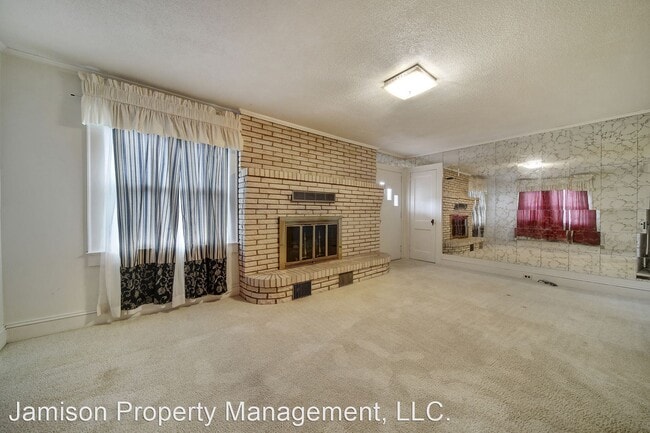 Building Photo - 2 br, 1.5 bath House - 726 Orphanage Rd