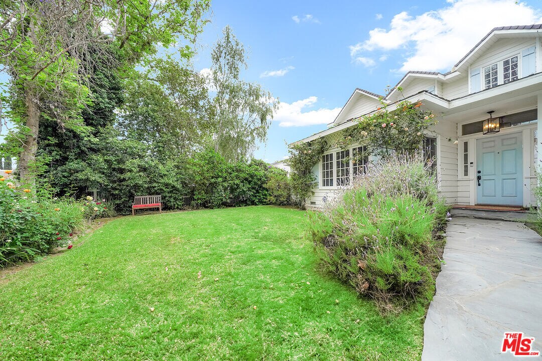Foto principal - 5111 Babcock Ave