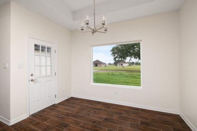 Foto del edificio - 3125 Fairway Dr