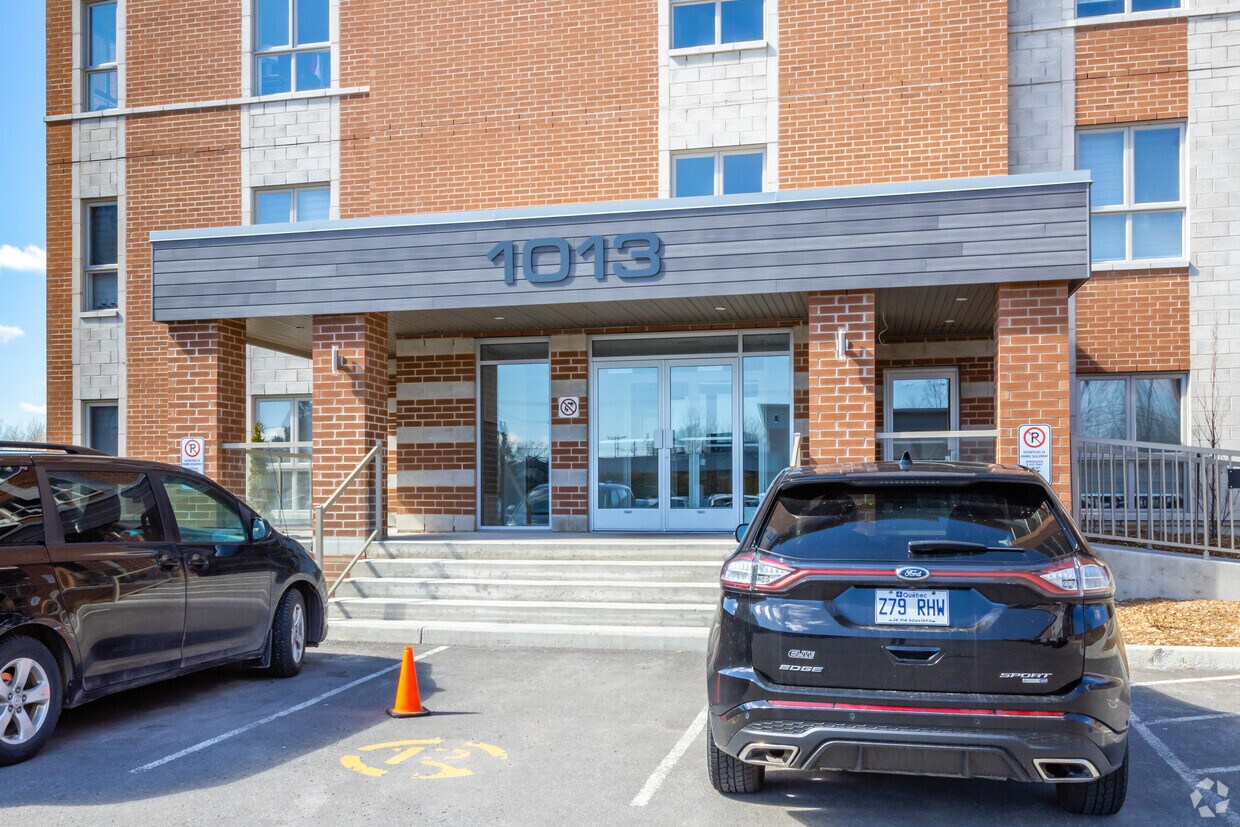 Photo du bâtiment - 1013 Montée Champagne