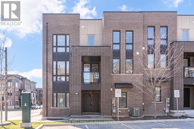 Building Photo - 3058 Blacktusk Common
