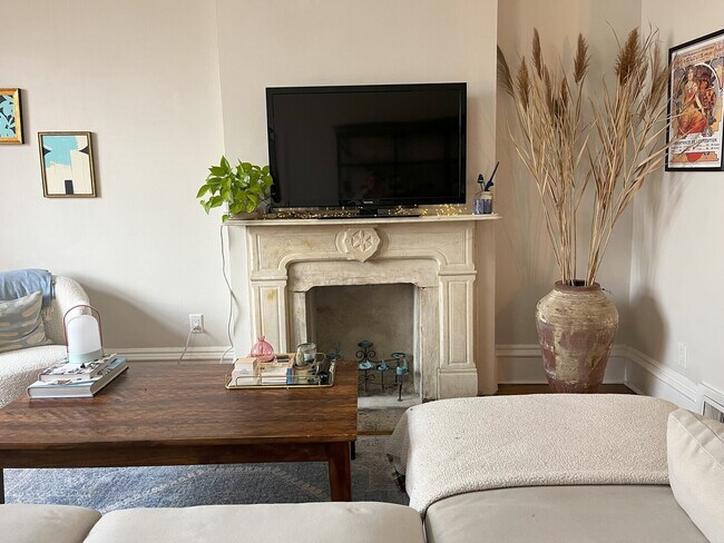 Foto del edificio - 2035 W Evergreen Ave